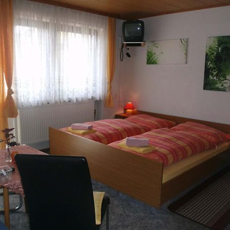 לינה וארוחת בוקר אוברנברג אם אין Haus Stuttgart מראה חיצוני תמונה
